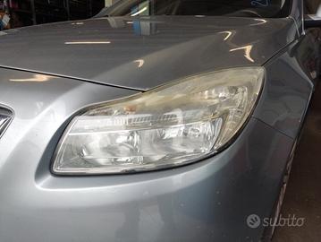 Proiettore sinistro OPEL INSIGNIA del 2011