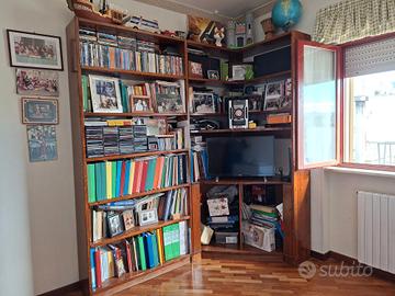 libreria artigianale ad angolo