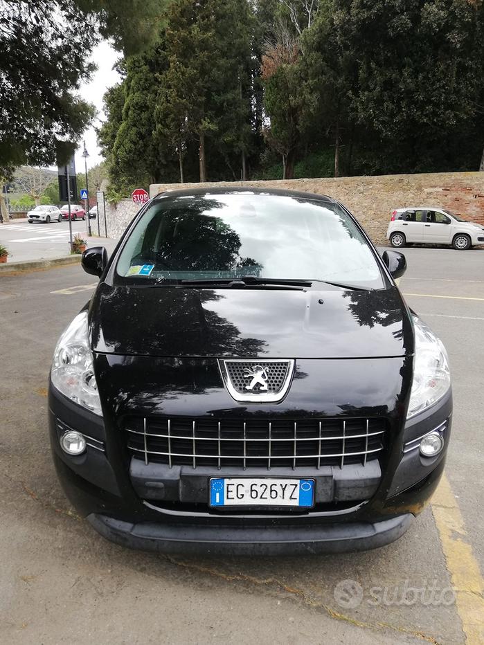 3008 Peugeot