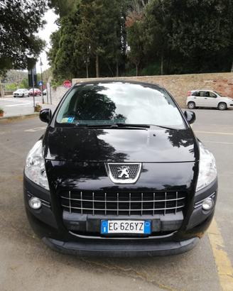 3008 Peugeot