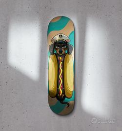 skateboard personalizzato a mano