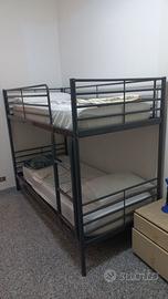 Letto a castello in metallo