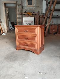 comodino in legno massello