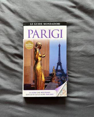 Guida viaggi Mondadori Parigi