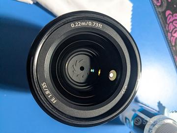 Sony FE 35mm f/1.8 (SEL35F18F) - Ottica Full Frame