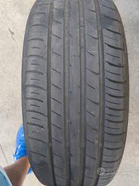 gomme 215 55 17 falken