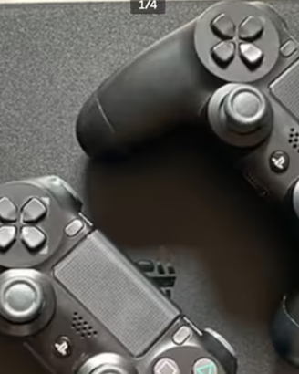 PlayStation PS4 + 2 controllers