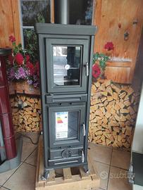 Stufa a legna con forno 