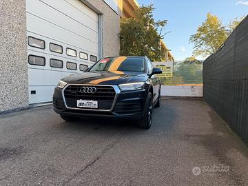 Audi Q5 2.0 TDI quattro S tronic Business Sport