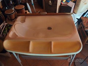 R.E.G.A.L.O fasciatoio per bambini.