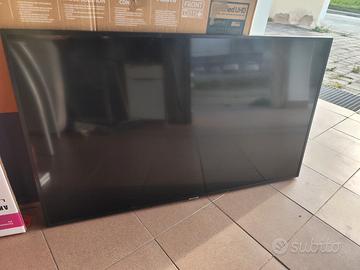 TV Samsung 50" UE50NU7400U Schermo rotto