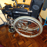 Carrozzina per invalidi