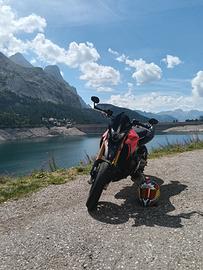 Aprilia Dorsoduro 750