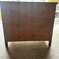 Comò Antico in Noce Nazionale: Autentico.