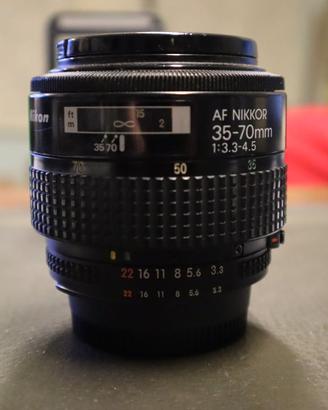 OBIETTIVO NIKON 35-70 MM