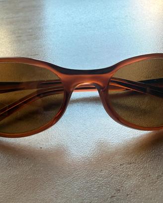 Occhiali Ray Ban.
