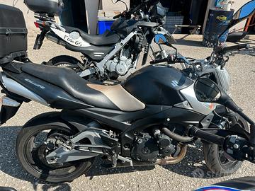 Suzuki gsr 600 12000 km