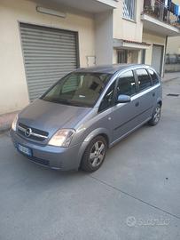 Auto opel meriva