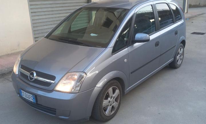 Auto opel meriva