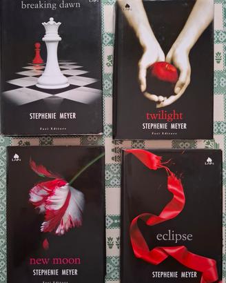 saga completa di Twilight (4libri)
