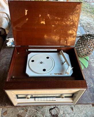 Radio Vintage anni ‘50 con girarischi