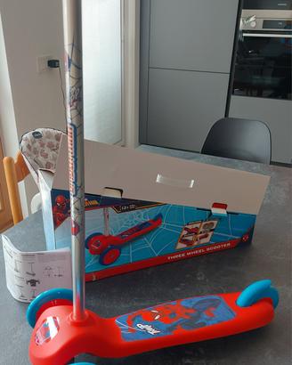 Monopattino Spiderman