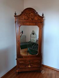 Mobili d'epoca inizio 900