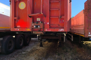 Semirimorchio barcone