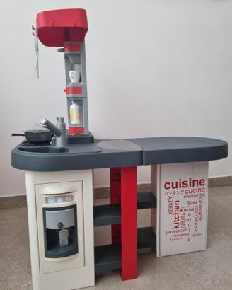 Cucina giocattolo