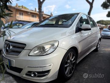 Mercedes-benz B 200 CDI Executive 140cv