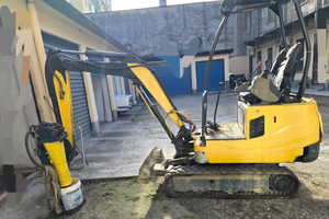 Miniescavatore 16ql compreso martello demolitore