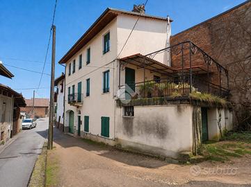 CASA SEMINDIPENDENTE A ROASIO