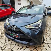 TOYOTA Aygo 1.0 VVT-i 72 CV 5p. x-cite