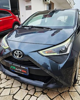 TOYOTA Aygo 1.0 VVT-i 72 CV 5p. x-cite
