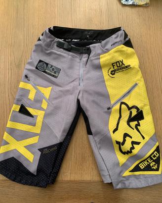 Pantaloncini fox taglia 32