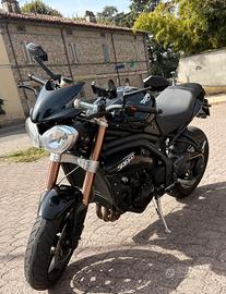 Triumph speed triple 1050