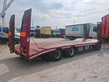 Rimorchio De Angelis pianale con rampe terzo asse 