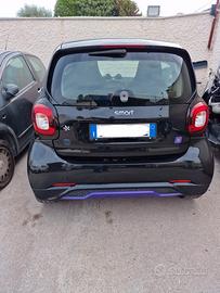 SMART forTwo - 100% elettrica - Brabus  style