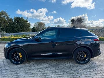 Stelvio 2.2 turbo diesel 210 cv Q4 B-tech