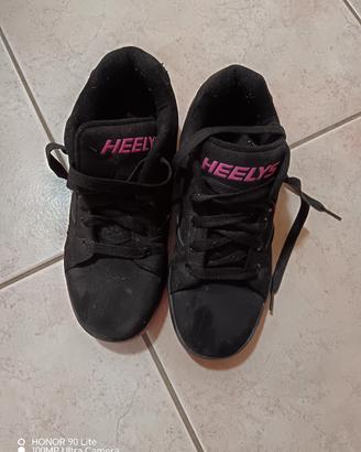 scarpe con le ruote heelys