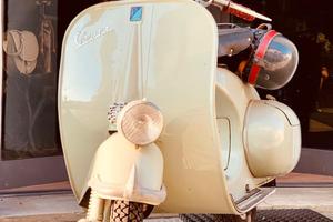 Piaggio Vespa 125 (VN) - 1953