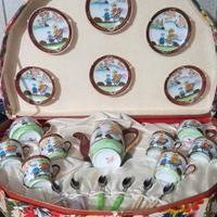 Set tazzine e piattini fine porcellana vintage 