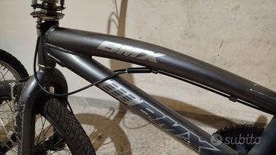 Bicicletta BMX
