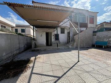 Rif.425 destra volturno - villa bifamiliare con gi