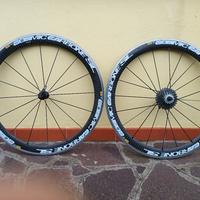 Ruote bici da corsa in carbonio