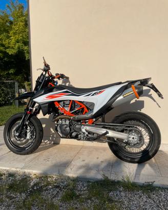 Ktm smc r 2021