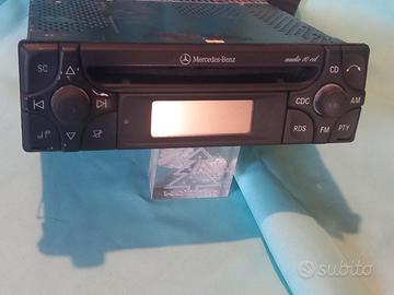 Stereo "MECEDES BENS AUDIO 10 CD"