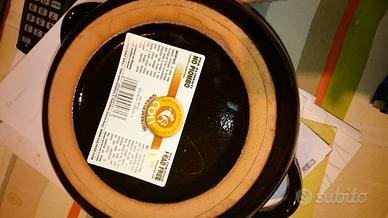 tegame in terracotta danneggiato