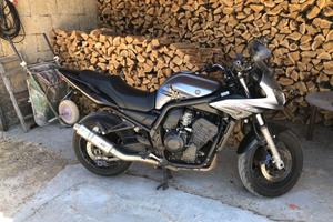 Yamaha FZ1 - 2004