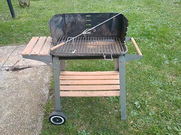 Barbecue con ruote 